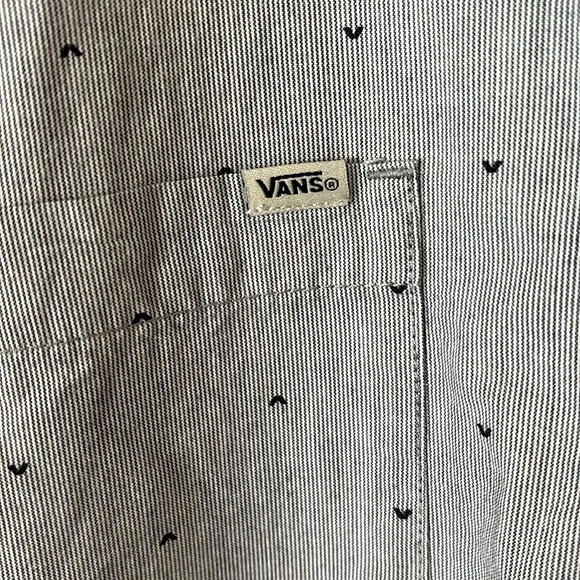 Vans Men’s Button Casual Down Short Sleeve Shirt XL Gray - Picture 4 of 6
